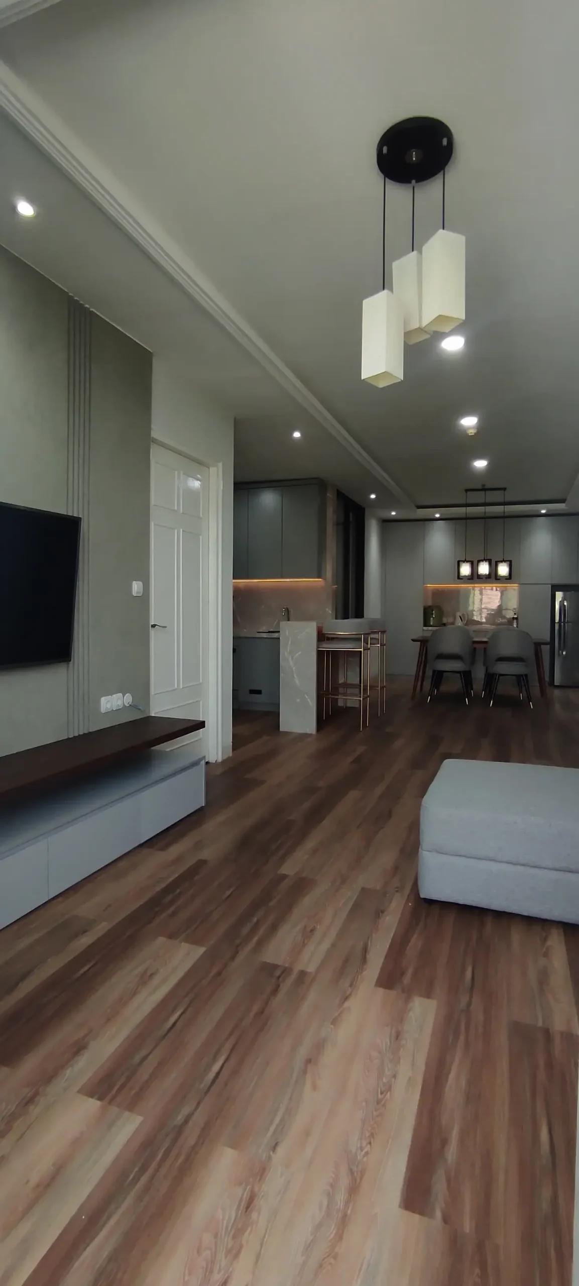 proyek interior moi french walk 17