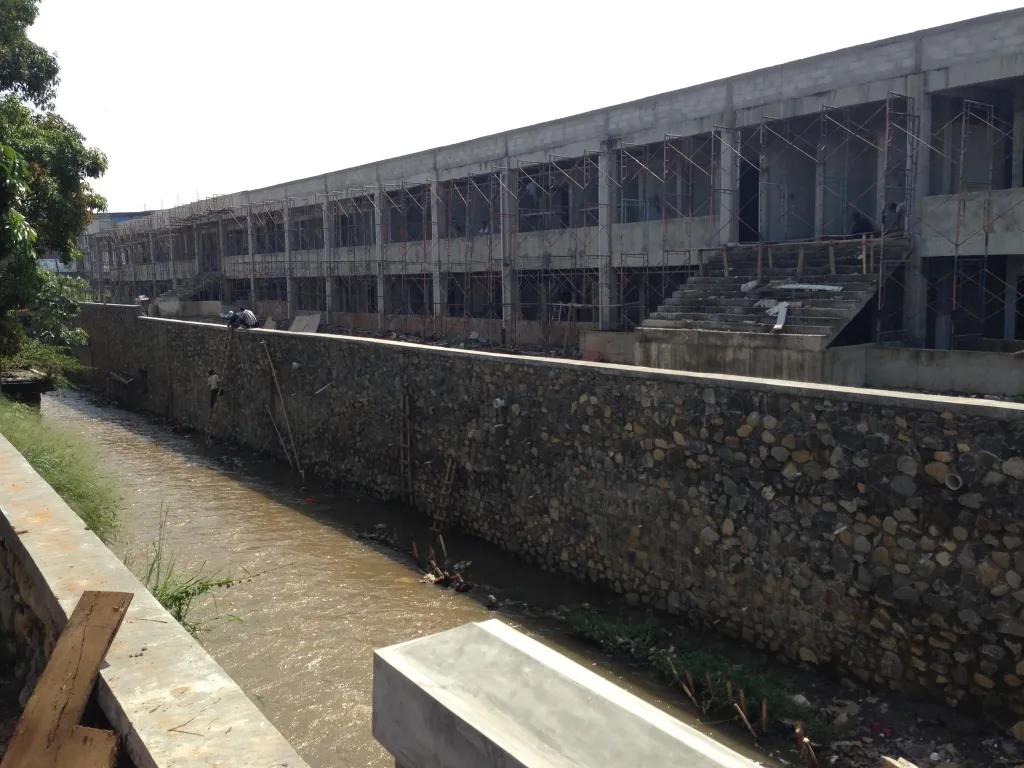 proyek konstruksi pasar cibinong 13